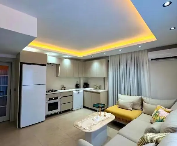 With Pool & Jacuzzi & Bbq *