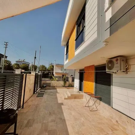 With Pool & Jacuzzi & Bbq *