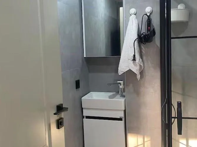 With Pool & Jacuzzi & Bbq 别墅 *