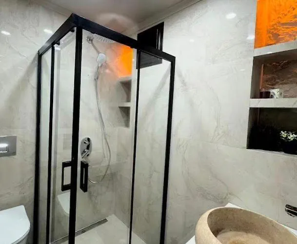 With Pool & Jacuzzi & Bbq 别墅 *