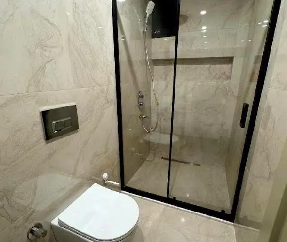 Villa With Pool & Jacuzzi & Bbq Antália