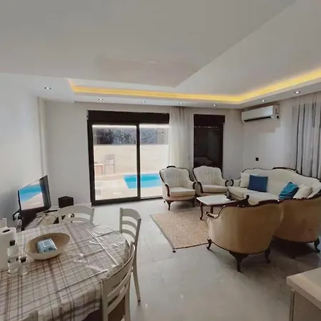 Villa With Pool & Jacuzzi & Bbq Antalya